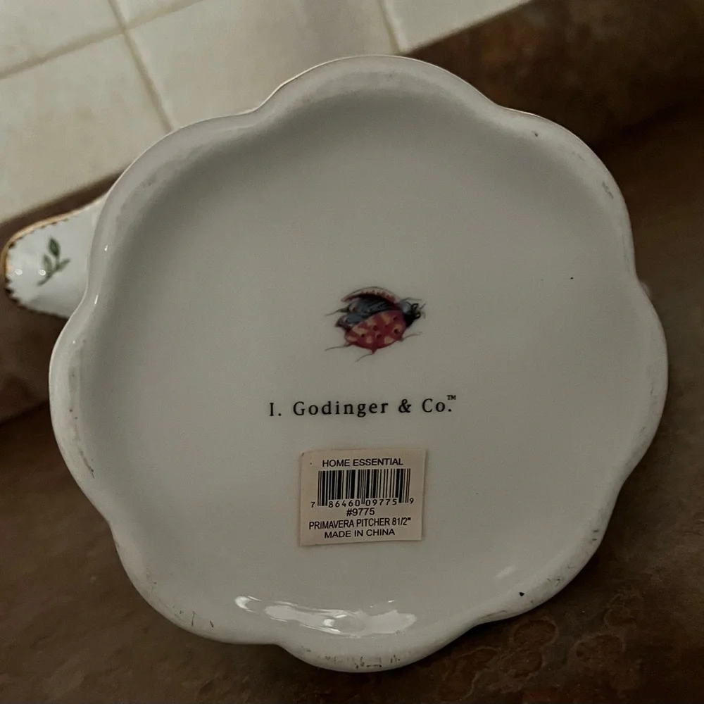 Goldinger Pitcher - Picture 5 of 5